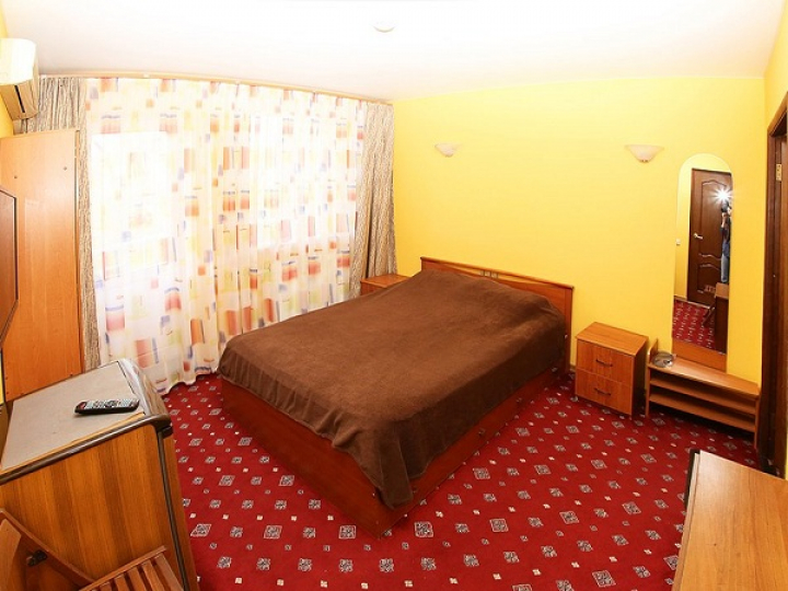 Мини-отель "Изумрудный" - Геленджик, с. Кабардинка — изображение 2