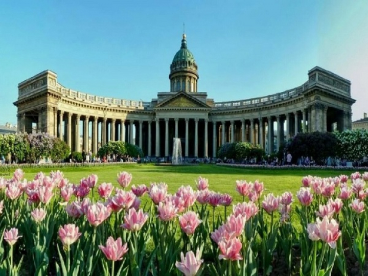 "Дворцы Санкт Петербурга"